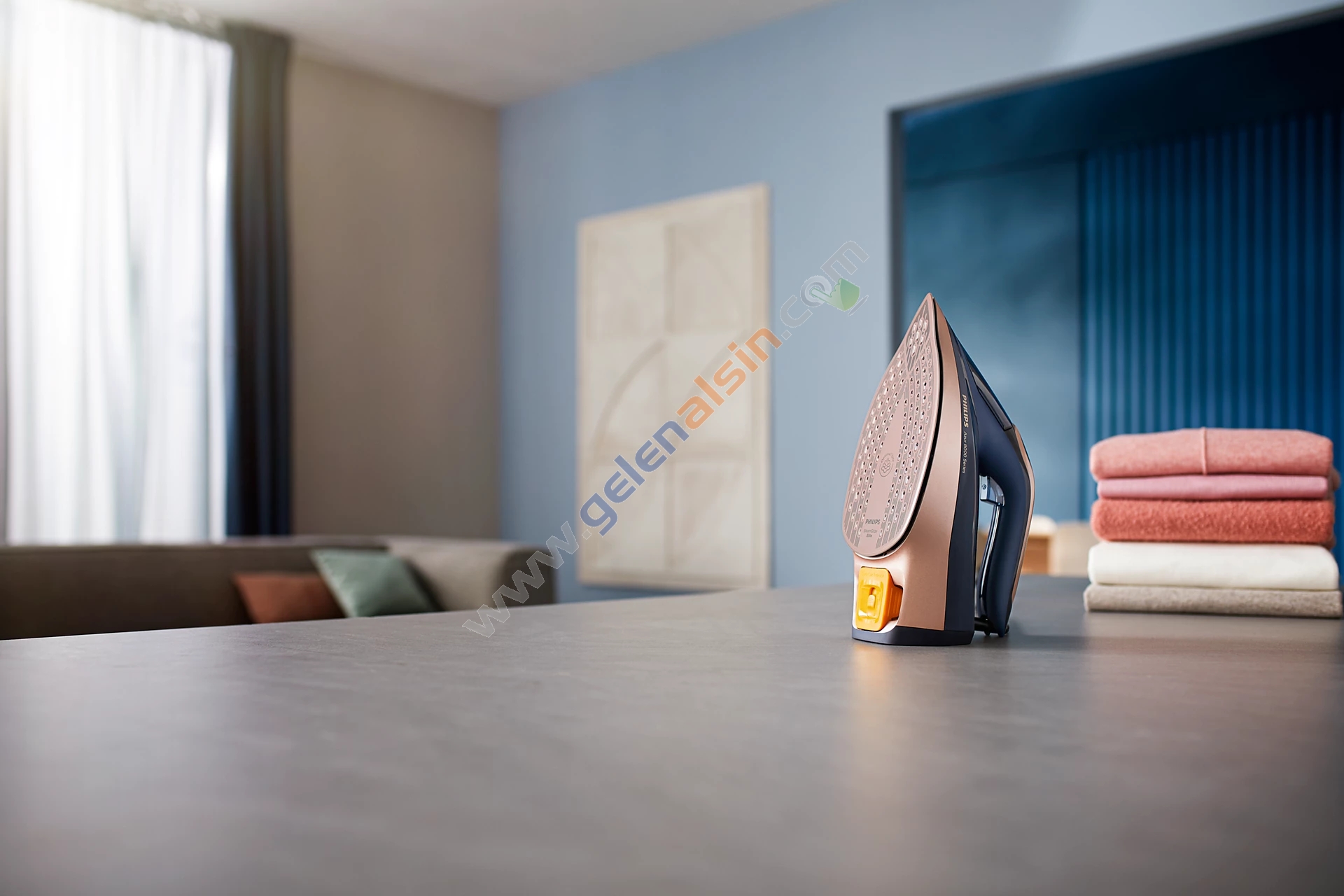 Philips Azur 8000 Serisi DST8050/20 3000 W Buharlı Ütü